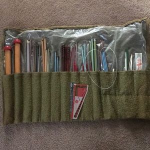 Vintage knitting bag with well over 30 needles.